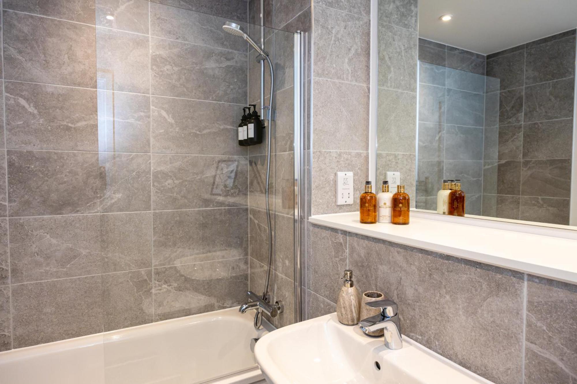 Apartmán Pet Friendly 2Br Near Station By Asquare Letting Manchester Exteriér fotografie